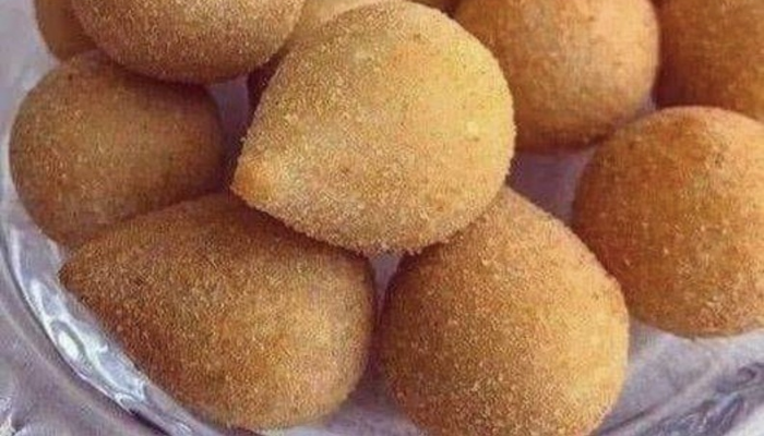 Coxinha com Massa de Mandioca e Carne Moída
