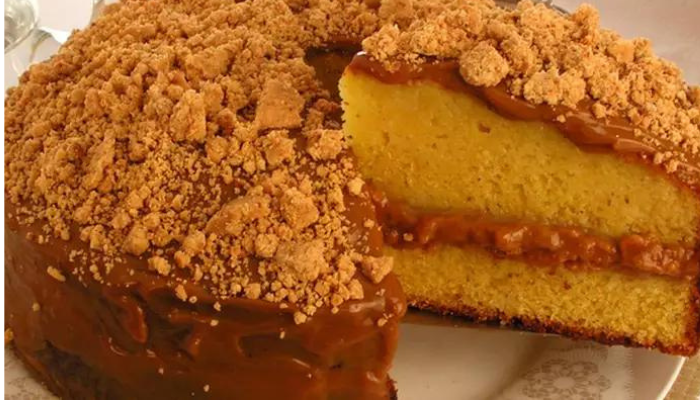 Receita de Cuca de banana com farofa fofinha